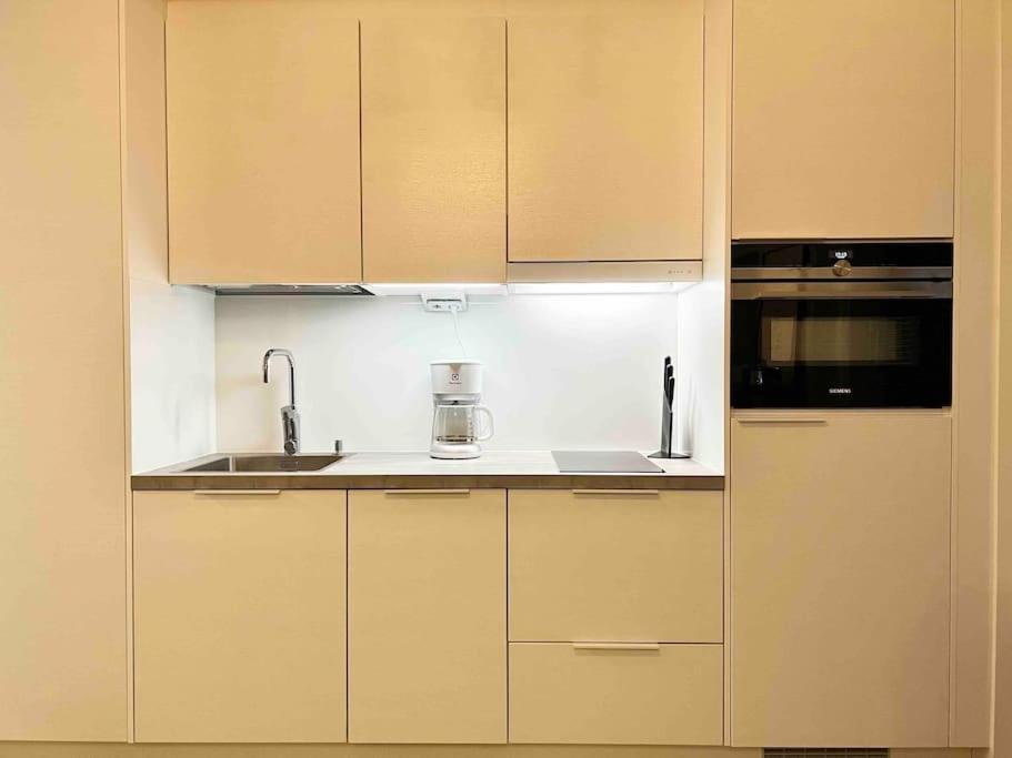 Brand New Modern Condo Built-In Mall Of Tripla Helsingfors Exteriör bild